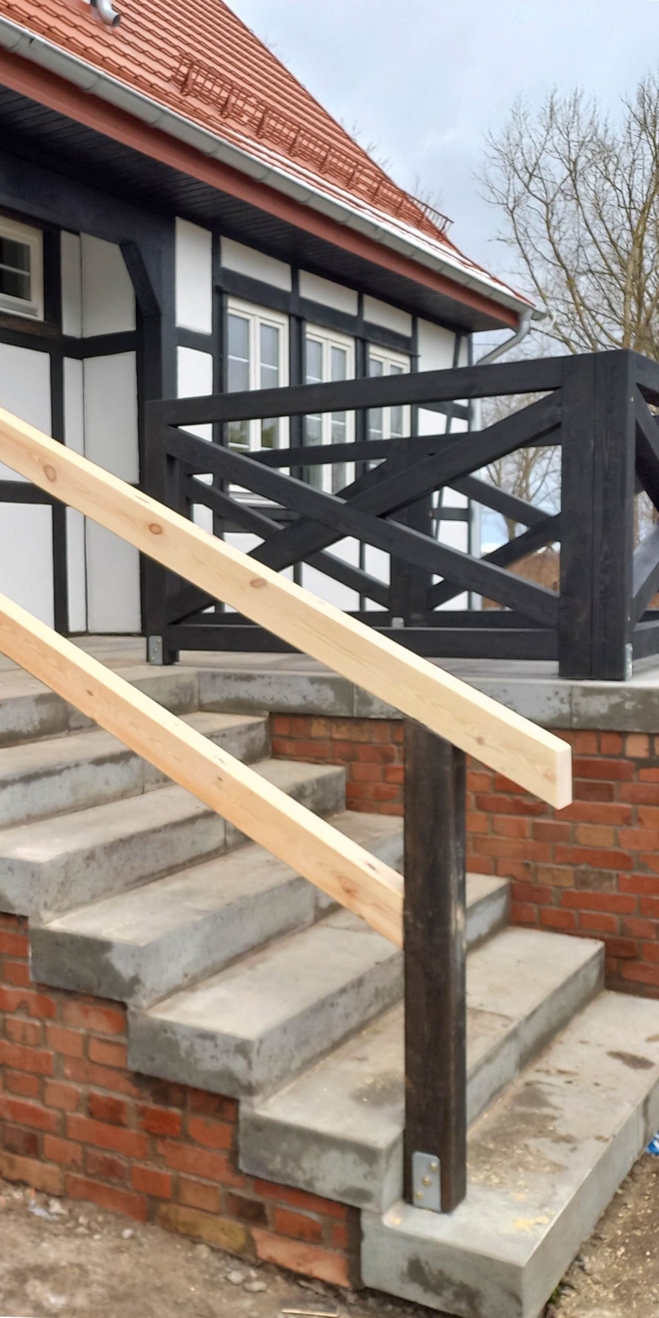 Opis balustrad zewnetrznych